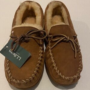 L.L. Bean Men's Brown Real fur Loafers size 8 wide NWT